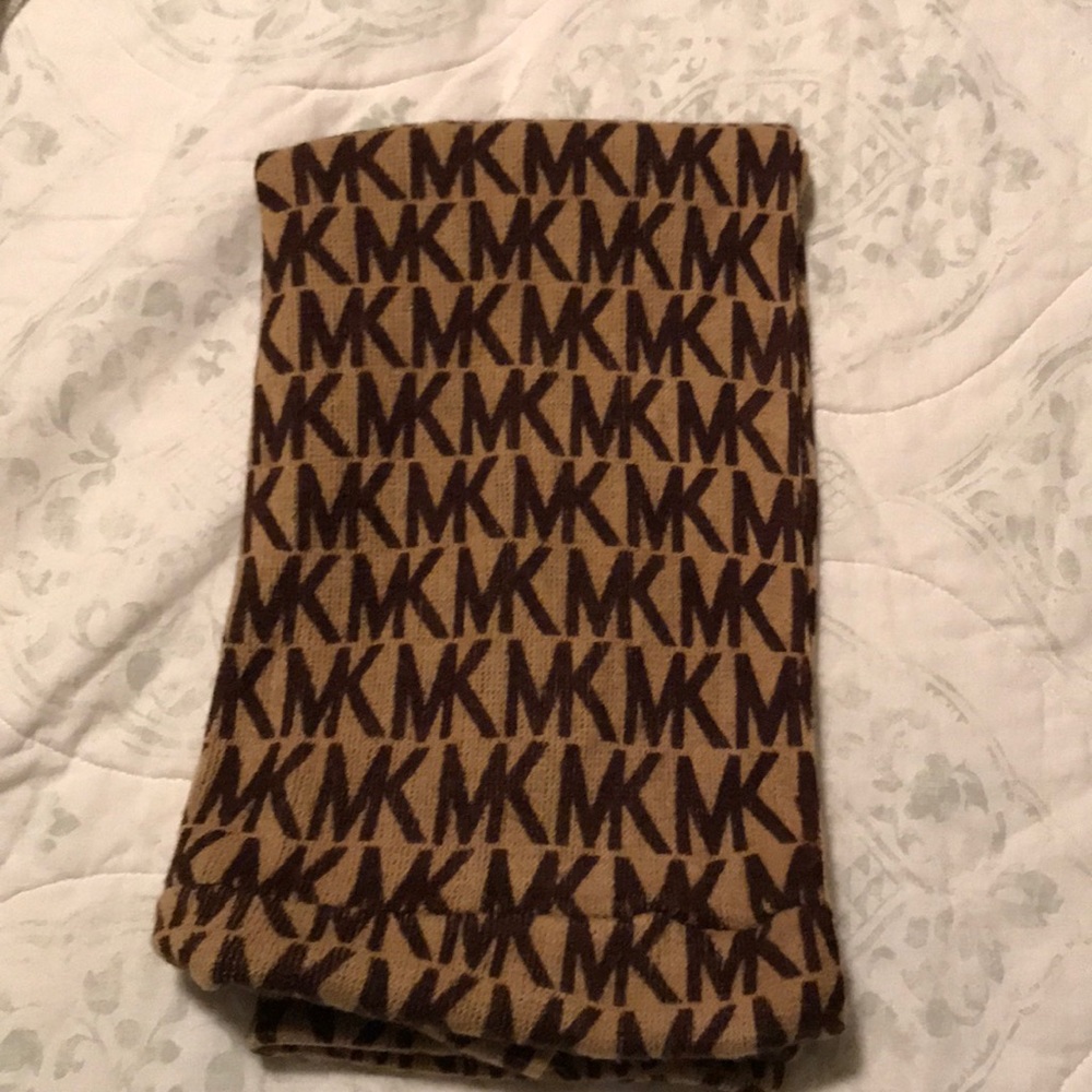 Michael Kors Scarf